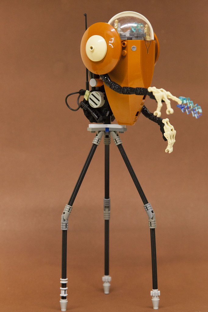 Image: legoalbert, BY 2.0 (via Openverse). Ex-Anthropic Engineer Warns of AI Extinction Risk