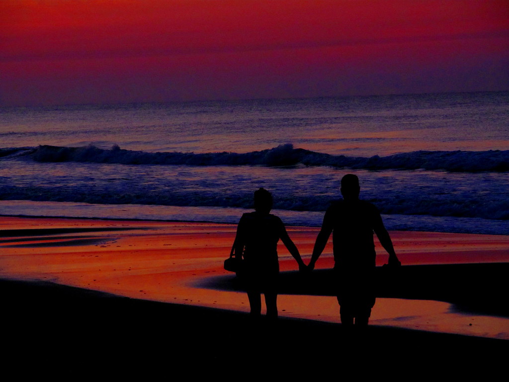 Colombian Man Drowns Off Los Angeles Coast, Family Seeks Help