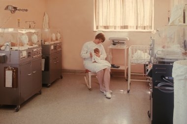 Senator Blames 'Neoliberal Bacteria' for IMSS Infant Deaths